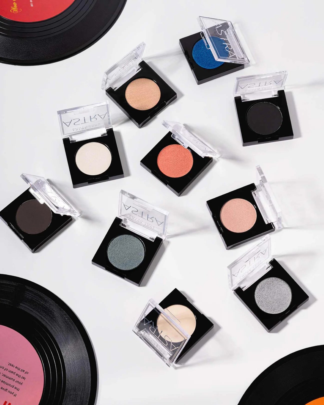 COLOR IDOL MONO EYESHADOW - Ombretto Singolo